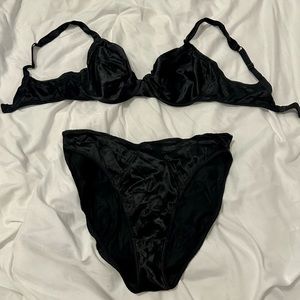 Vintage 80s Victoria’s Secret Satin Bra and Pantie Lingerie Set